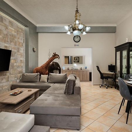 Karis Luxury Home Chania  Exteriör bild